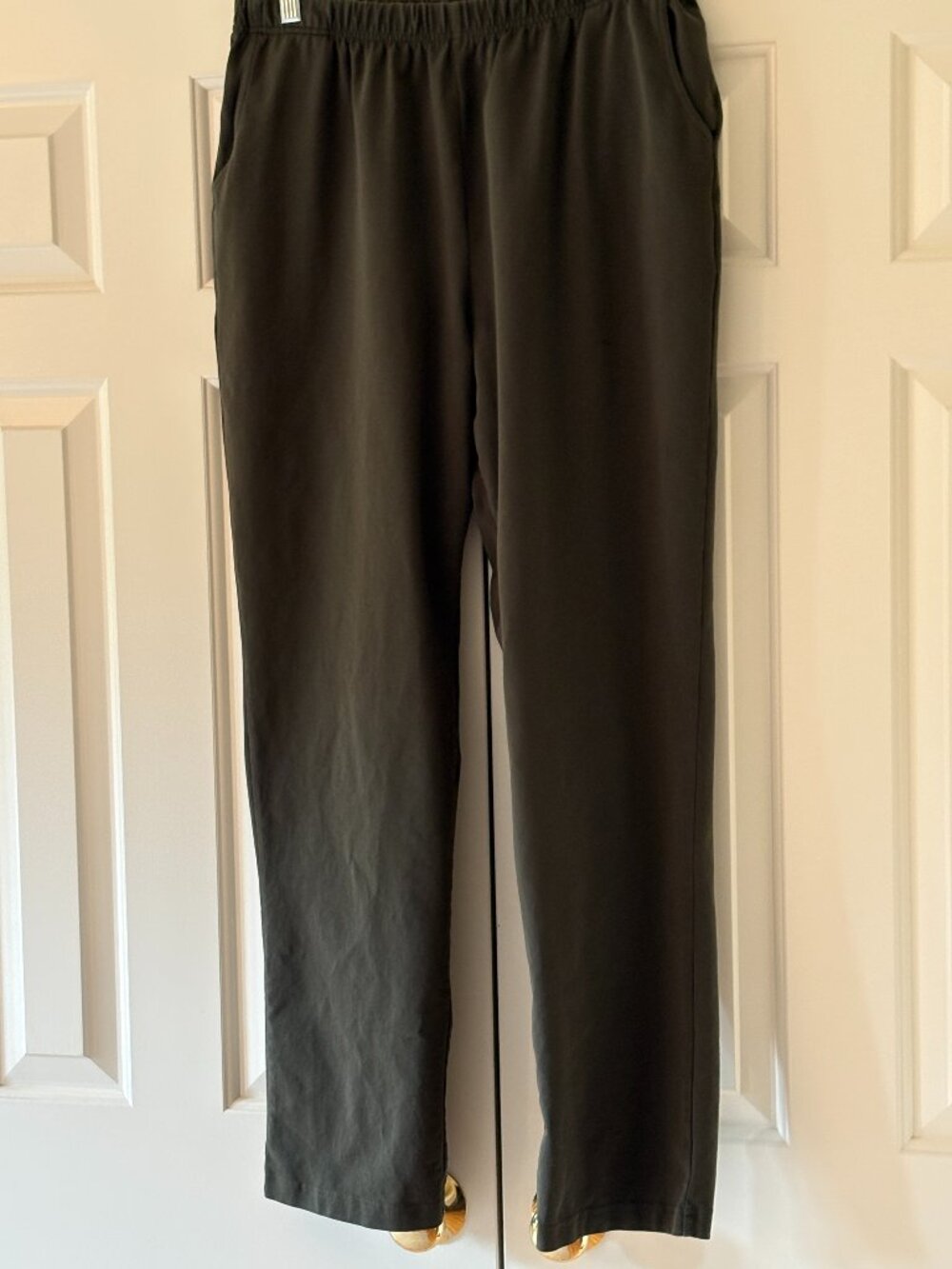 L. L. Bean Women's Moss Green Perfect Fit  Original Fit Pants Sz  L Regular